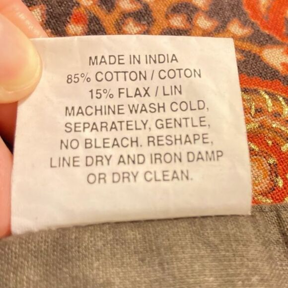 CRATE and BARREL RAJASTHALI Linen Table Runner with Dust Bag 14 x 90 inches - Picture 14 of 15